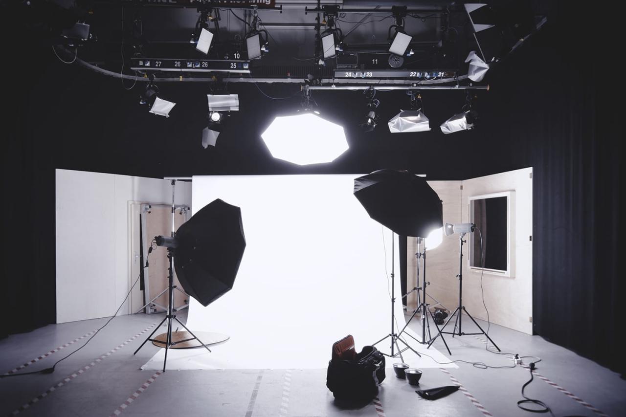 How to Set Up a Basic 3-Point Lighting System